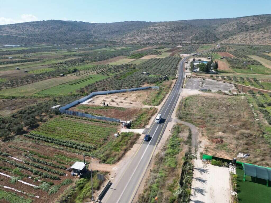 בנייה ערבית בלתי חוקית מתחת ליישוב בית רימון. | מתניה דוד