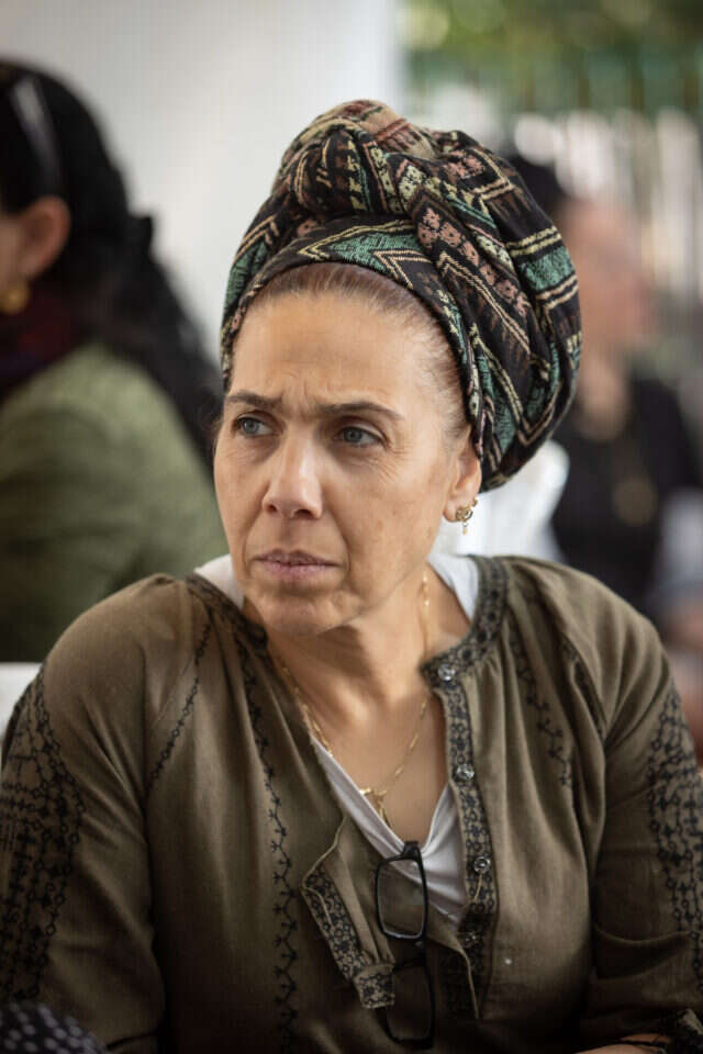 היה גם הרב של המשפחה. טלי ברכה, האחות. | אריק סולטן היה גם הרב של המשפחה. טלי ברכה, האחות. | אריק סולטן