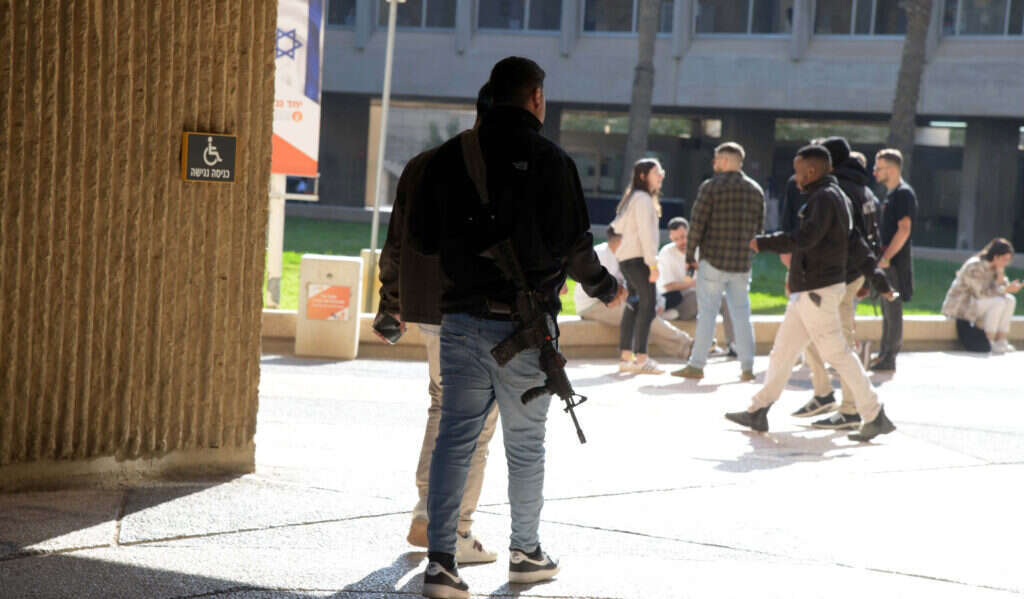 סטודנטים מגויסים, אילוסטרציה. | דודו גרינשפן