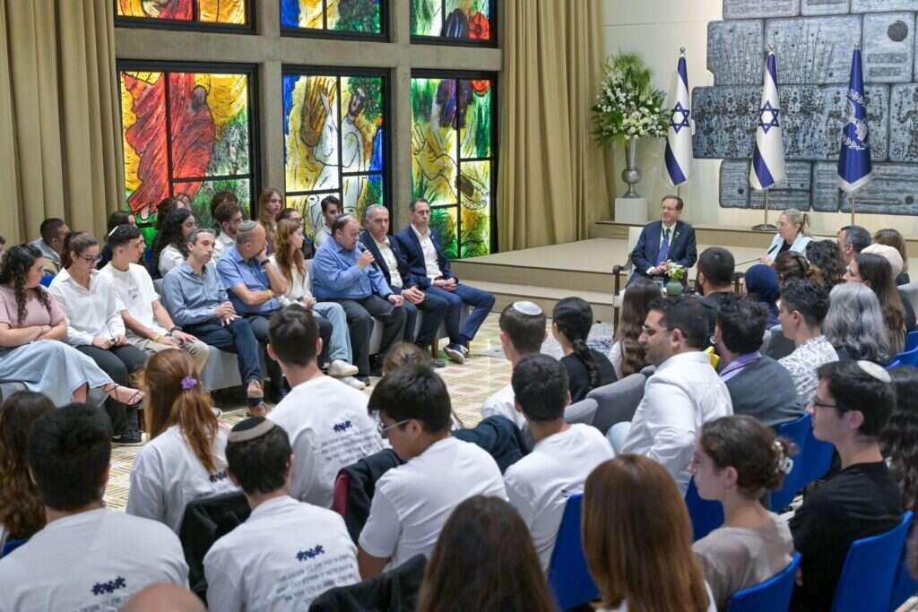 הנערים בבית הנשיא היום. | קובי גדעון, לע"מ.