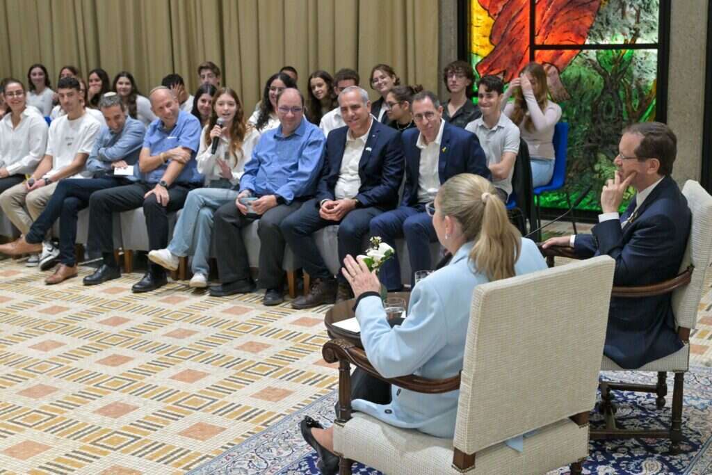 הנערים בבית הנשיא היום. | קובי גדעון, לע"מ