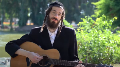 הזמר מענדל ראטה. | מסך מיוטיוב