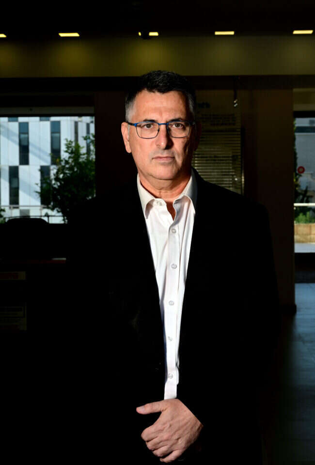 סער. | יוסי זליגר