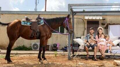 משפחת קסוביץ, בית־אל. | יוסי אלוני