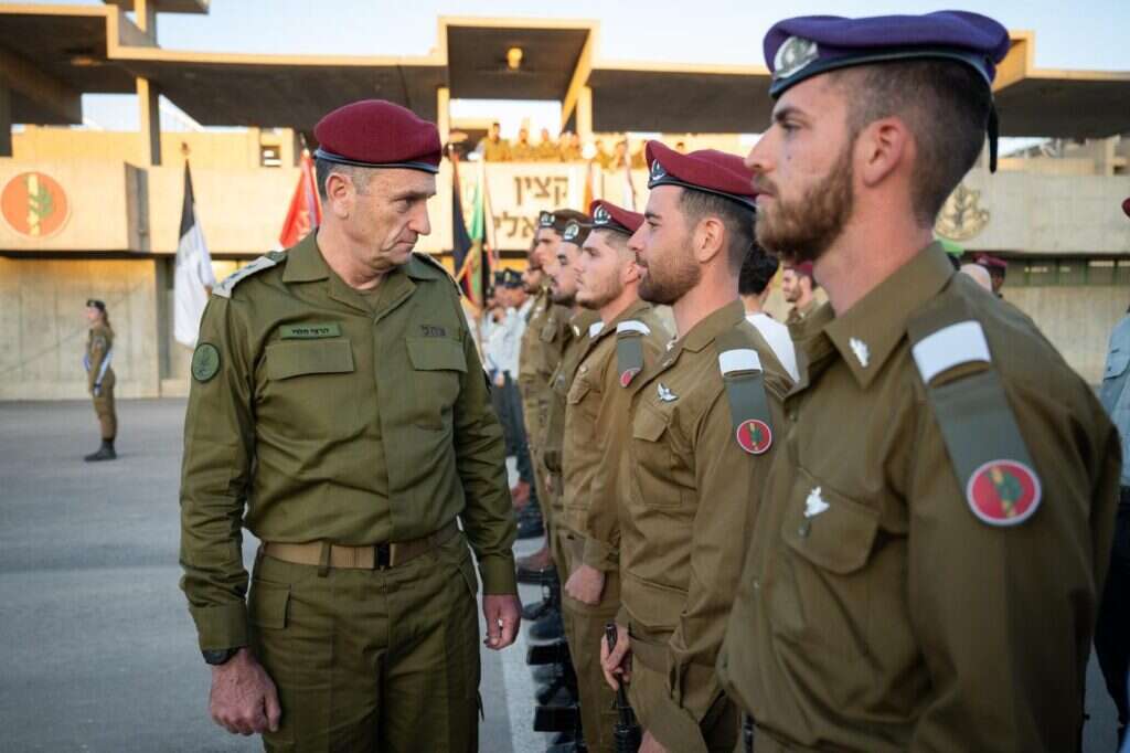 הרמטכ״ל בבה״ד 1. | דו"צ