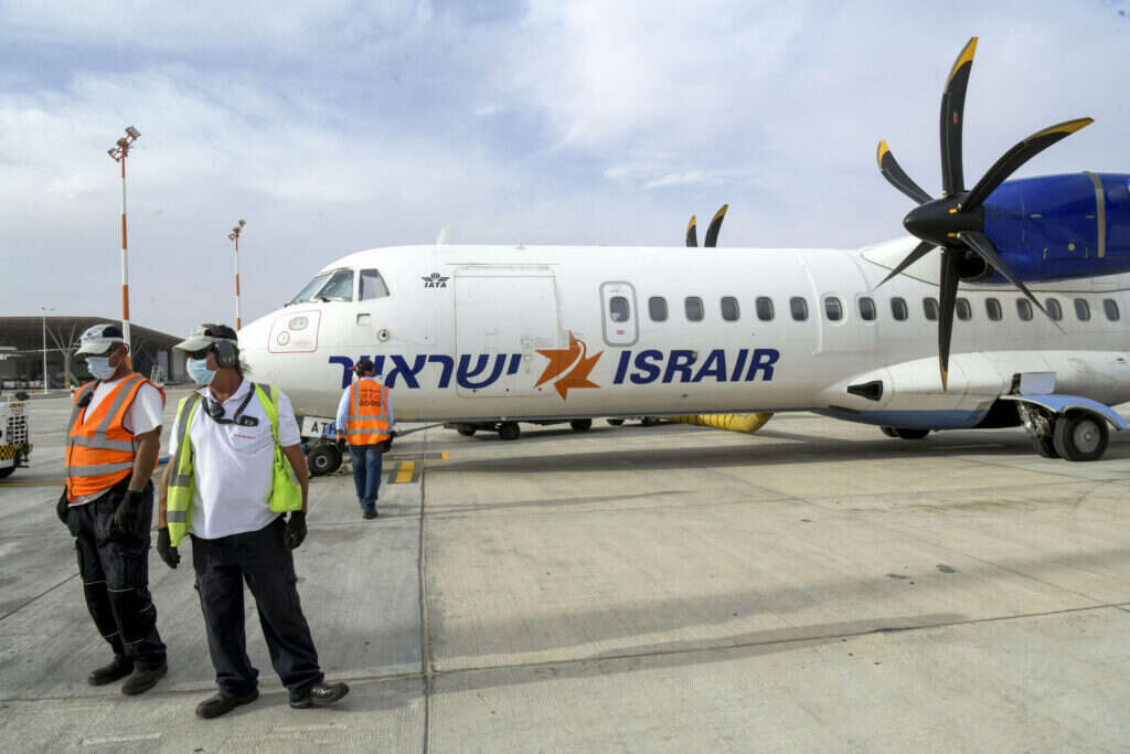 מטוס ישראייר בנתב"ג. | יוסי זליגר - פלאש 90