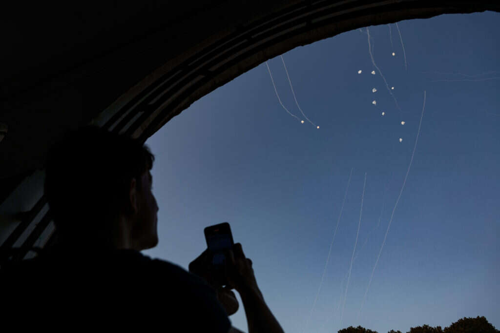 ירוטים מעל קרית ים. | דוד כהן - פלאש 90