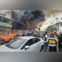 שריפה לאחר פגיעה רקטה אמש בקריות. דוברות מד"א