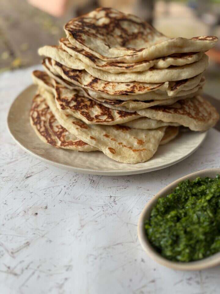 לאפה ביתית על הגז. | אלינור רחמים