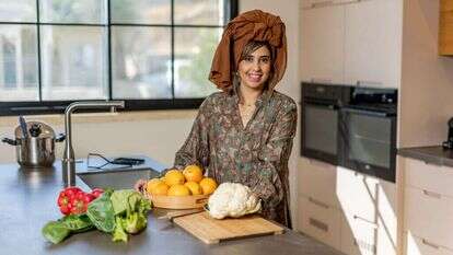 אלינור רחמים. | נעמה שטרן