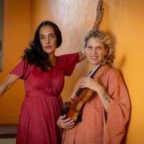 מיקה קרני וויקטוריה חנה. | אריק סולטן