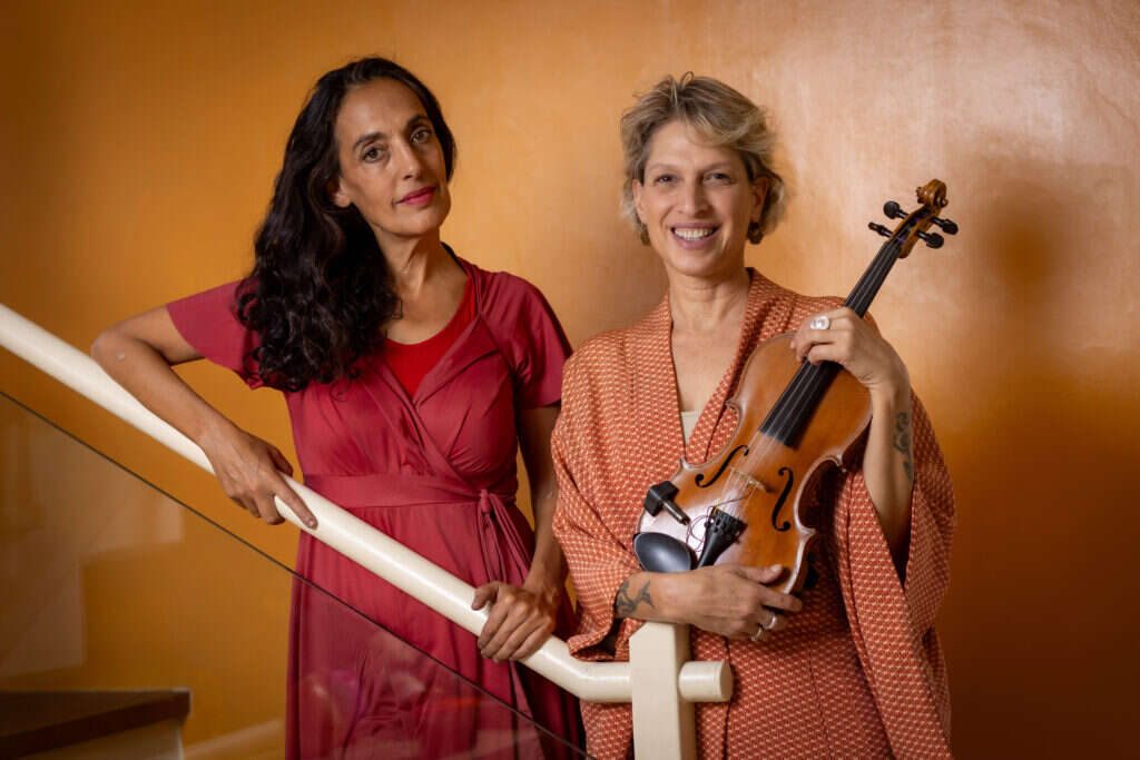 מיקה קרני וויקטוריה חנה. | אריק סולטן