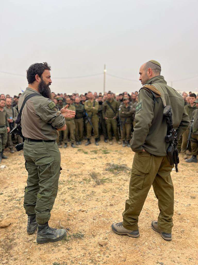 (משמאל) סא"ל במיל' איתמר איתם. | באדיבות המצולמים