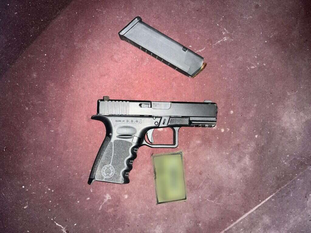 אקדח שאותר על אחד המחבלים בטולכרם. דובר צה"ל