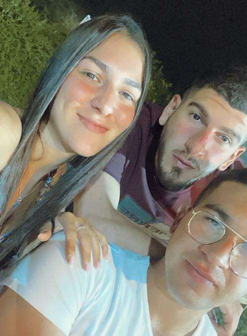 רן ז"ל עם אחיו ואחותו. | באדיבות המשפחה. רן ז"ל עם אחיו ואחותו. | באדיבות המשפחה.