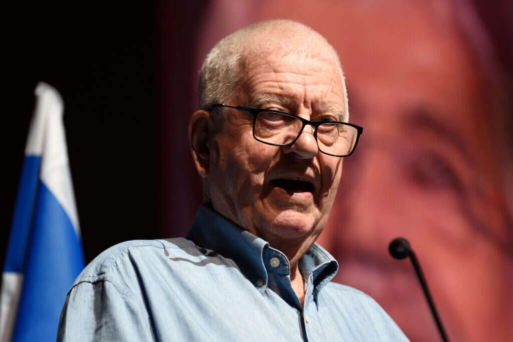 גם הוא הודה שמשרד התיירות לא קיים משיקולים מהותיים, אלא פוליטיים. השר לשעבר עוזי ברעם. | Gili Yaari/FLASH90 גם הוא הודה שמשרד התיירות לא קיים משיקולים מהותיים, אלא פוליטיים. השר לשעבר עוזי ברעם. | Gili Yaari/FLASH90