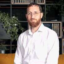 איציק קרומבי. | ריקי רייכמן