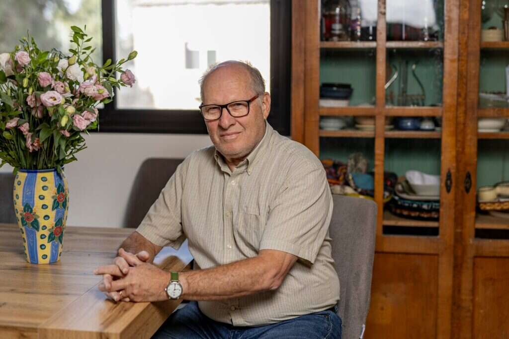 ד"ר אילן אזרחי. | נעמה שטר