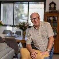 ד"ר אילן אזרחי. | נעמה שטר