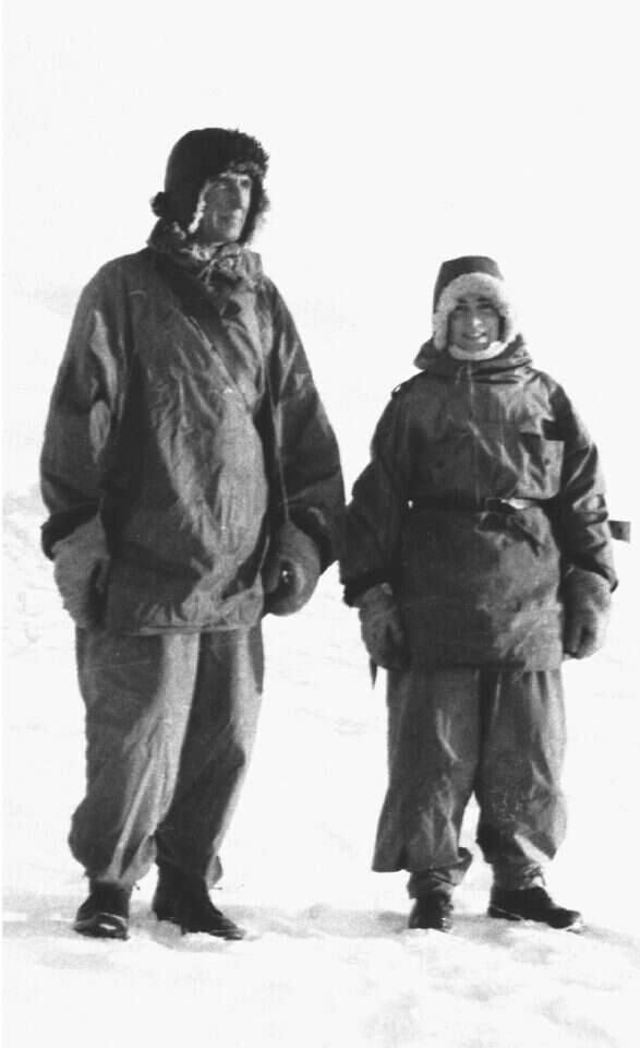 השאירו ילדה קטנה אצל סבא וסבתא באוסטריה. כריסטיאנה והרמן ריטר בספיצברגן. באדיבות הוצאת אסיה