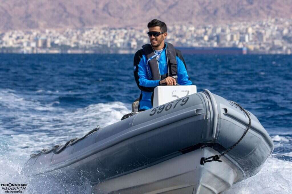 דחף לשגרה. שחר צוברי. | באדיבות איגוד השייט