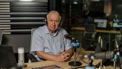 אריה גולן. | נעמה שטרן