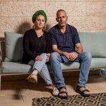 אילן וצופיה דיקשטיין בביתם שבעלי, השבוע. | נעמה שטר