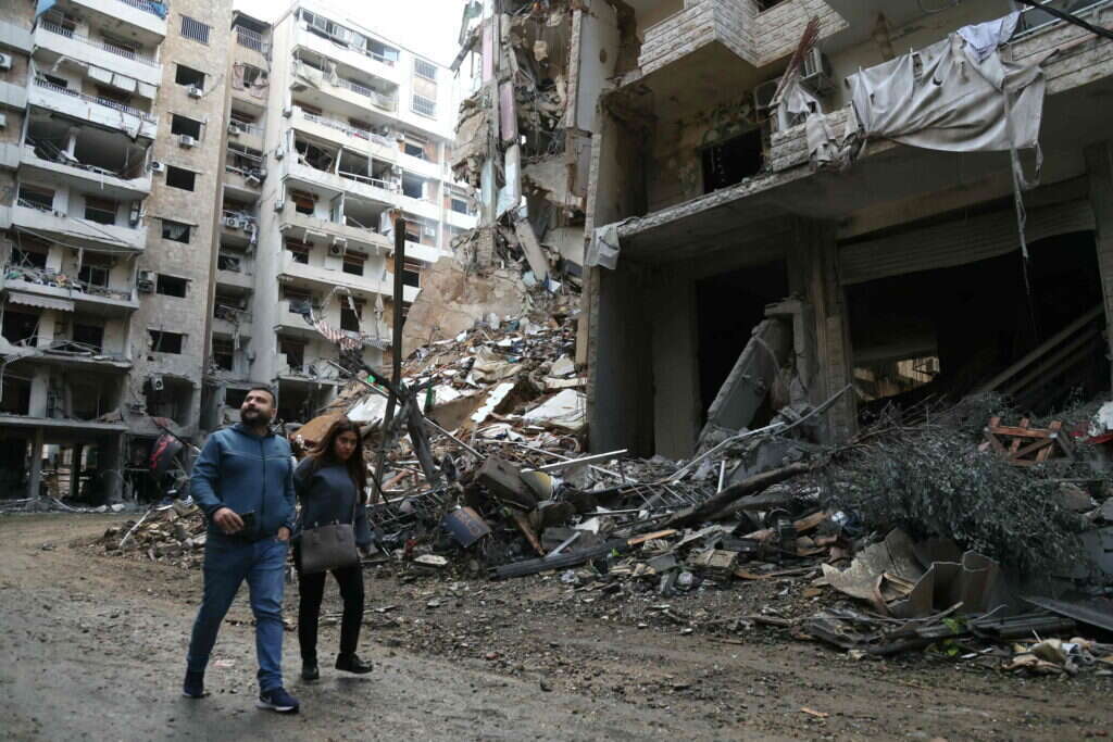 הריסות בביירות לאחר תקיפות חיל האוויר: | AFP