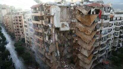 הריסות בביירות לאחר תקיפות חיל האוויר: | AFP הריסות בביירות לאחר תקיפות חיל האוויר: | AFP