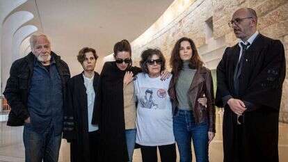 משפחתו של אסף דגן בדיון בבג"ץ. | יונתן זינדל - פלאש 90