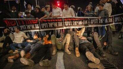 מחאה בירושלים לשחרורו של אריאל דנינו ממעצר מנהלי, בחודש מאי. | חיים גולדברג, פלאש 90