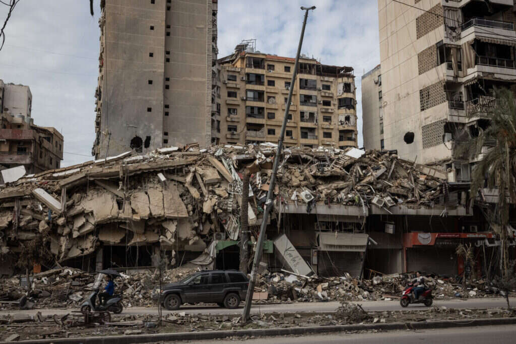 רובע הדאחייה בביירות בסוף חודש נובמבר. | Ed Ram for The Washington Post