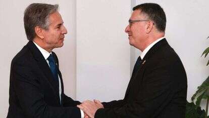 שר החוץ גדעון סער ומזכיר המדינה האמריקני אנתוני בלינקן, בפגישתם במלטה, היום. | שלו מן