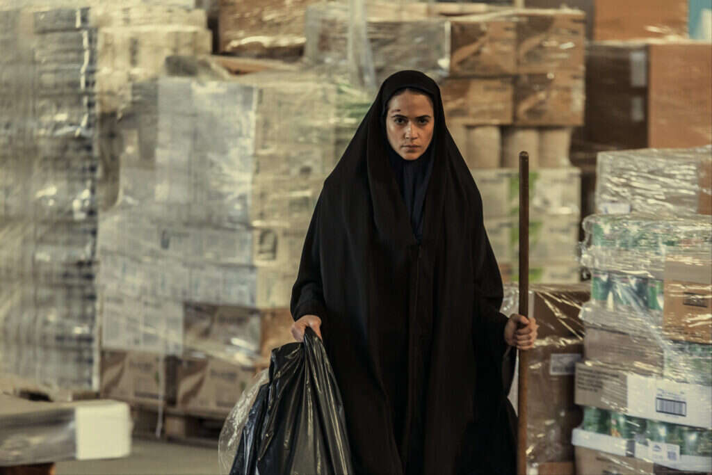 טהרן. | באדיבות כאן 11 אפל TV