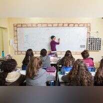 שאלות של מוסר וזהות. שיעור באולפנה, אילוסטרציה. | אבישג שאר־ישוב