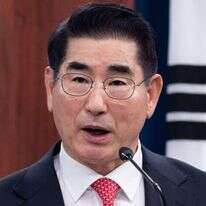 שר ההגנה היוצא של דרום קוריאה, קים יונג-היון, במהלך נאום. | AFP