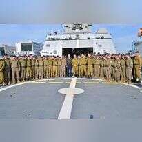 ביקור שר הביטחון בבסיס חיל הים בחיפה. | שלומי אמסלם, משרד הביטחון