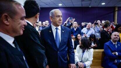 ראש הממשלה בנימין נתניהו בבית המשפט לפני עדותו. | חיים גולדברג - פלאש 90