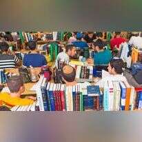 רוחות השינוי באו לידי ביטוי בספרים שעל השולחנות. | יהושע יוסף