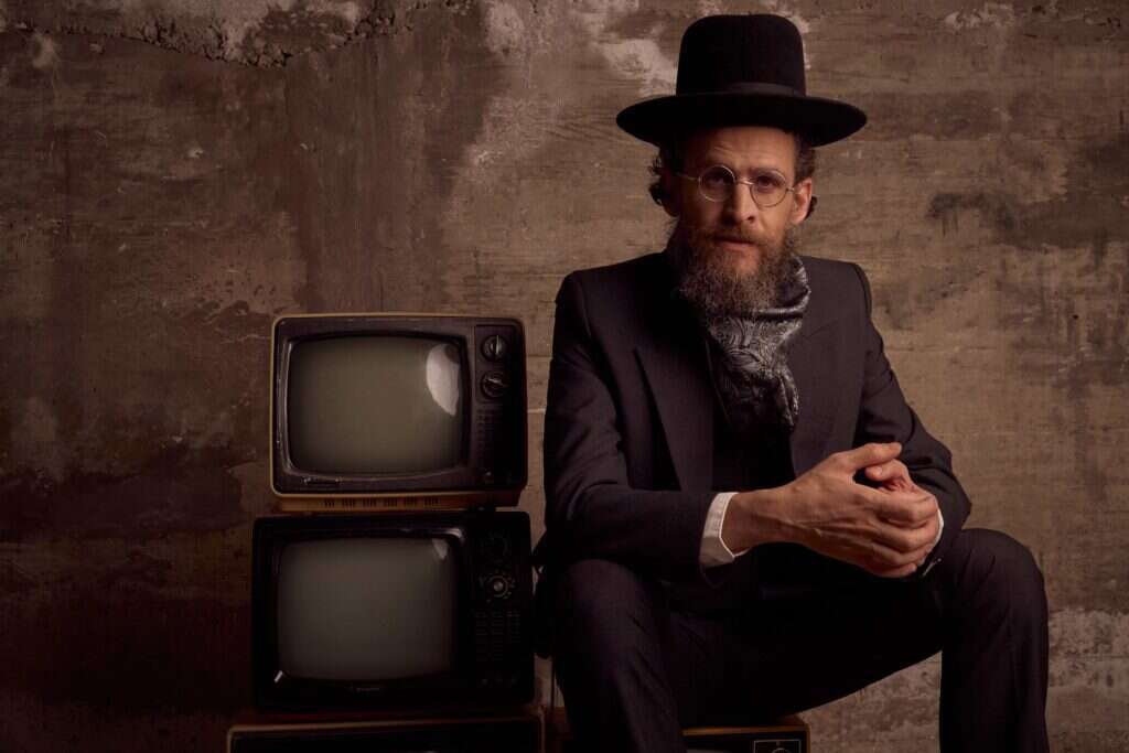 יהונתן אינדורסקי. | שילת מזרחי