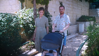 גיא פרוקופץ שורק ומאור אלבק שורק. | מסך מתוך סרטון שטר הביטחון ברשתות החברתיות