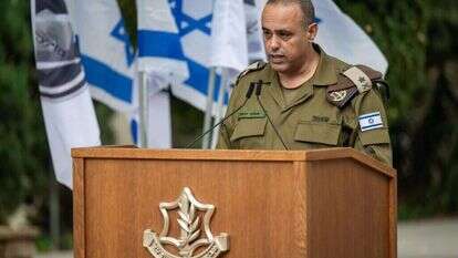 האלוף תמיר ידעי בטקס חילופי ראש מז"י, אתמול. | דובר צה"ל