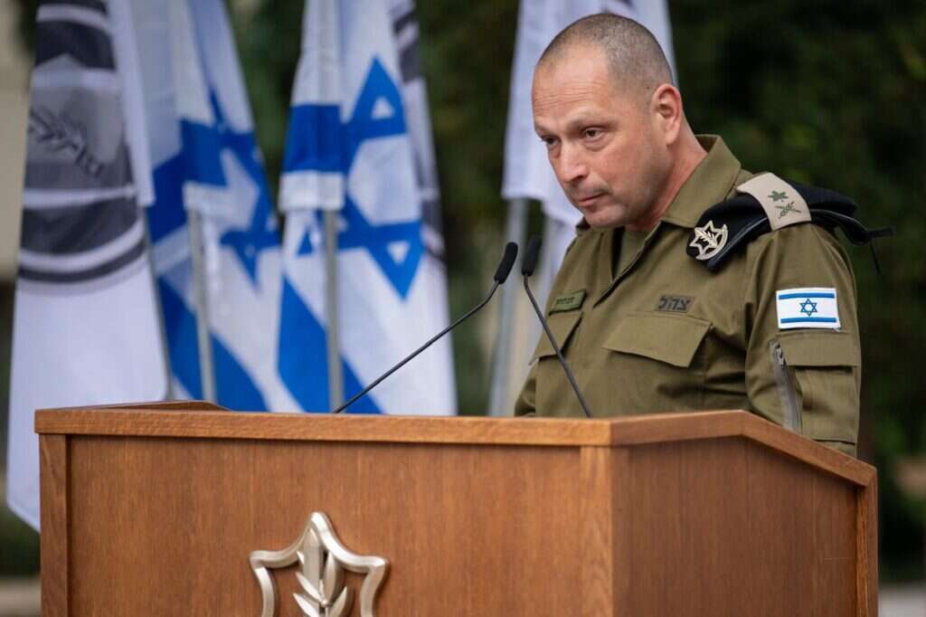 האלוף נדב לוטן בטקס חילופי ראש מז"י, אתמול. | דובר צה"ל