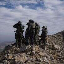 לוחמי שלדג צופים ממרומי החרמון הסורי. | דובר צה"ל