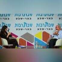 משה לדור מתראיין לליאור קינן בשבתרבות באר שבע, היום. צילומסך מתוך הרשתות החברתיות.