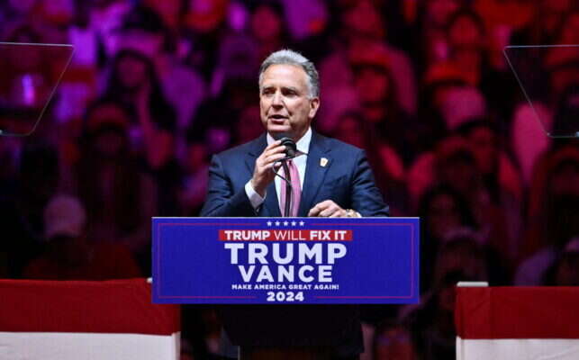 שליחו של נשיא ארה"ב דונלד טראמפ למזרח התיכון, סטיב וויטקוף. | ANGELA WEISS / AFP