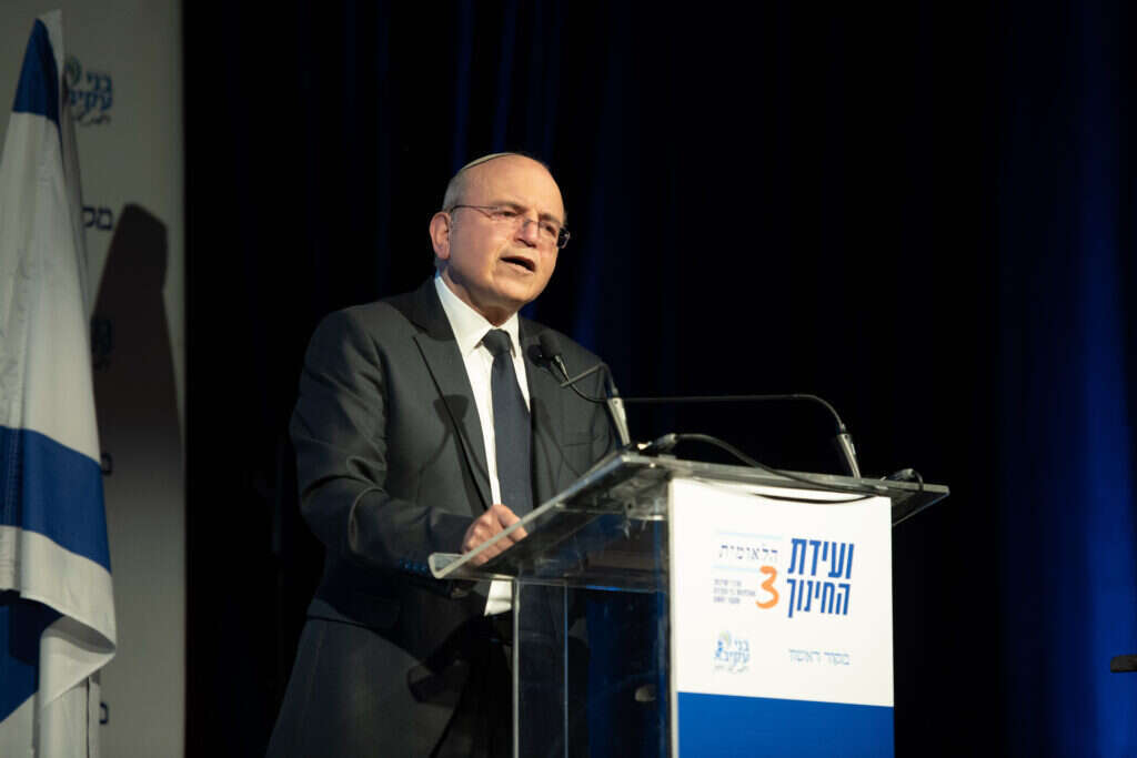 בן־שבת בוועידת החינוך השלישית של מרכז ישיבות ואולפנות בני עקיבא ומקור ראשון, 2021. | שריה דיאמנט