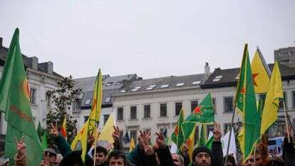 מפגינים כורדים בבריסל. | Nicolas TUCAT / AFP