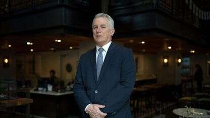 מייקל דוראן. | אריק מרמור