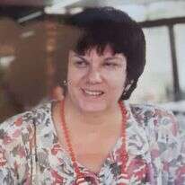 "הרשתה לעצמה ללכת לפנטזיה עד כדי סיכון עצמי". דליה הרץ. | רן ארדה